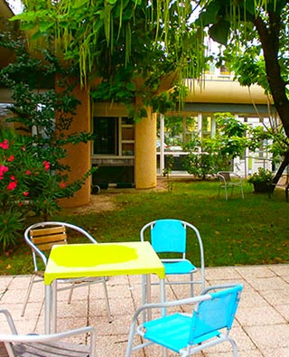 Résidence Les Fleurs de Gambetta Bordeaux - vue terrasse dans verdure